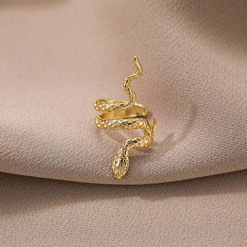 Serpenti Earcuff